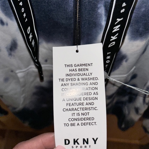 Women's DKNY Sport White/Navy Dallas Cowboys Dakota Tie-Dye Half-Zip Hoodie LG - Picture 8 of 10